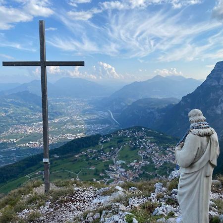 Enrosadira Lägenhet Molveno Exteriör bild